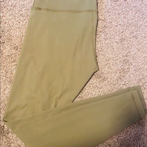 NEW Lululemon Wunder Under Tights Size 8 Green
